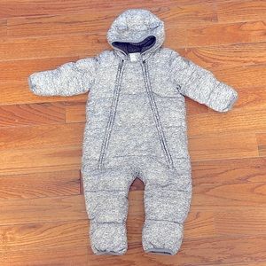 Gap snowsuit - like new
